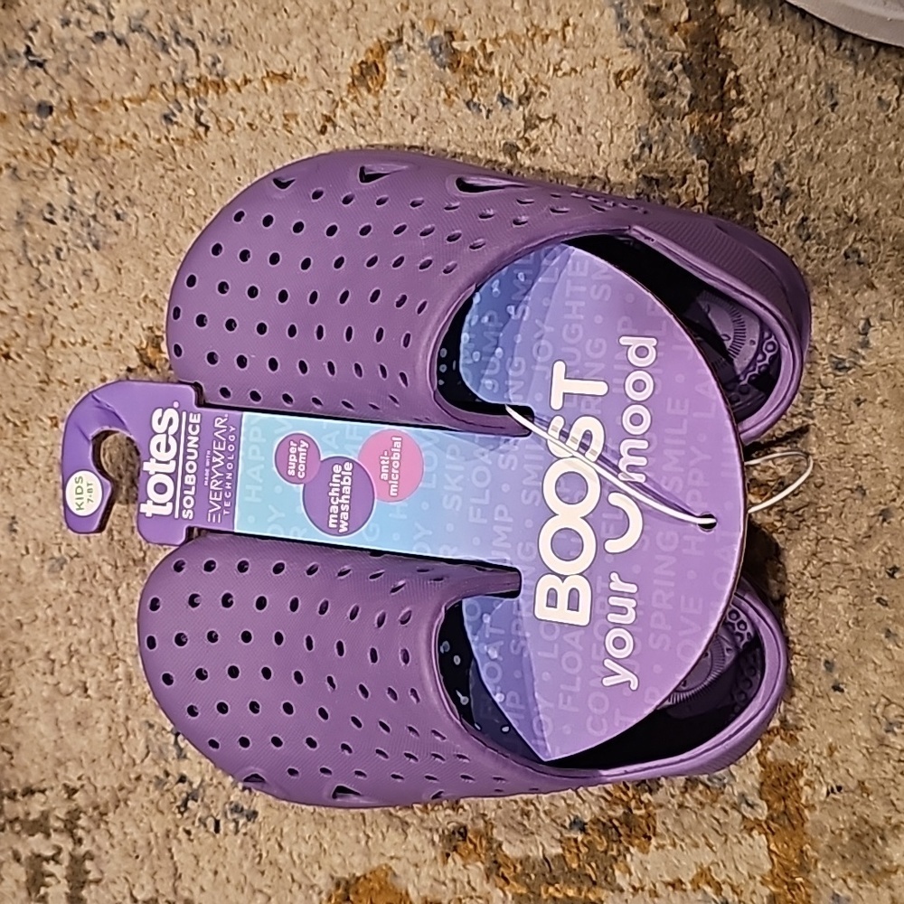 Totes Kids SOLBOUNCE Sandals